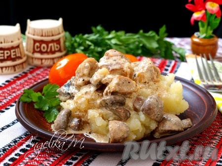 Индейка с грибами в сливочном соусе
