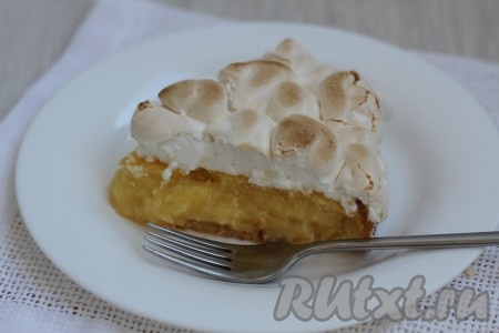 Лимонный пирог с меренгой