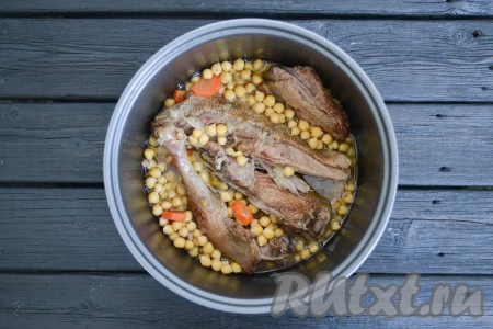 Блюдо готово, если нужно, досолить.
