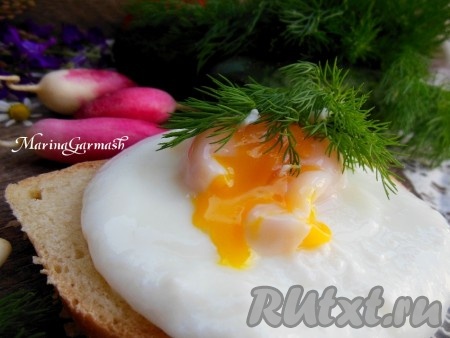 Чтобы получить жидкий желток - мне потребовалось ровно 2 минуты.
