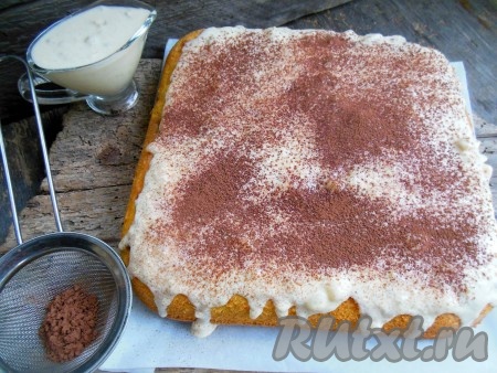 По желанию, посыпьте сверху какао-порошком. Шарлотка с бананами, испеченная по этому рецепту в духовке, получается ароматной и очень вкусной, можно, конечно, дать выпечке настояться, но это так сложно!
