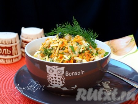 Салат с консервированной фасолью и яйцами