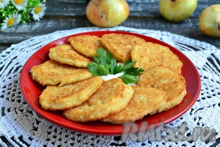 Рецепт луковых котлет с манкой