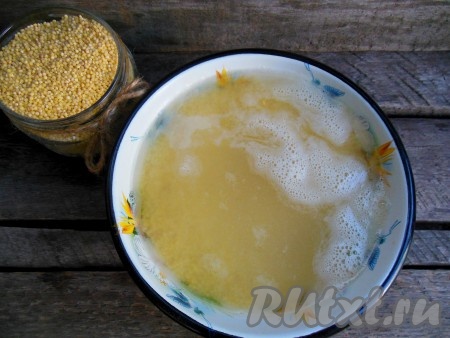 Для того чтобы из крупы исчезла горечь, залейте её на 5 минут кипятком.
