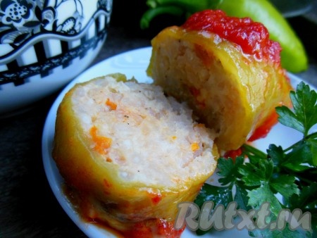 Мне кажется, что они намного вкуснее перцев, приготовленных в кастрюле на плите.