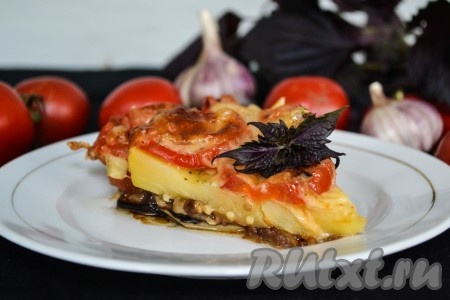 По желанию украсить запеканку веточкой свежего базилика или петрушки.
