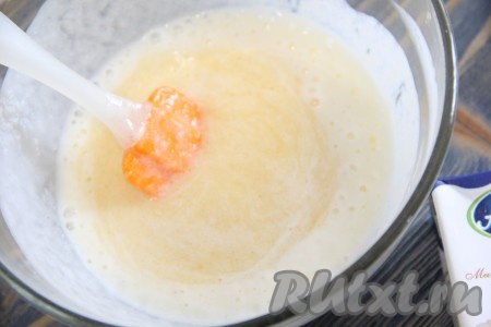 Хорошо перемешать массу.