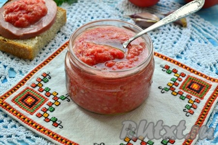 Аджика из помидоров и чеснока без варки