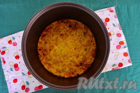 Включить мультиварку на функцию "Выпечка" на 40 минут.
