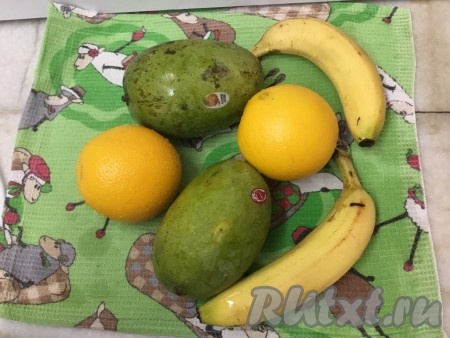 Приготовить необходимые продукты, предварительно их вымыв.