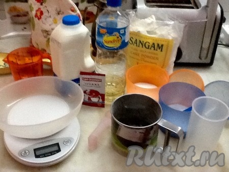 Подготовить необходимые продукты для приготовления быстрого хлеба в хлебопечке.