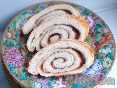 Рулет из дрожжевого теста