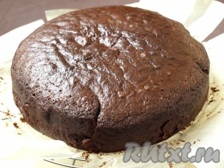 Вот такой шоколадный бисквит у меня получился в этот раз.