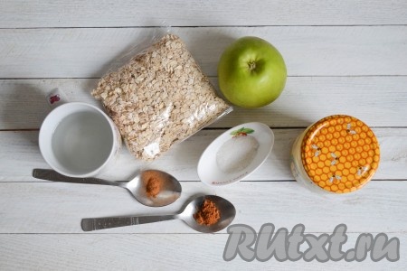 Подготовить необходимые ингредиенты для приготовления овсянки, запеченной в духовке