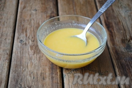 Молочно-пудинговую смесь хорошо перемешать, чтобы не было комочков.&nbsp;
