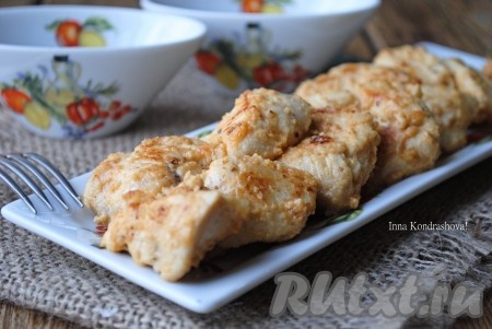 Очень вкусное, сочное куриное филе в кефире, приготовленное на сковороде, можно подавать на стол.