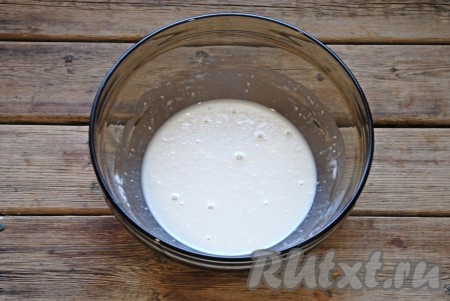 Должно получиться однородное жидкое тесто.