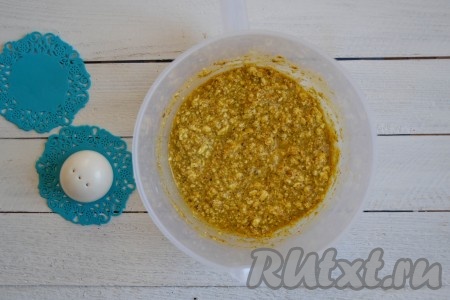 Тщательно перемешать получившееся тесто.
