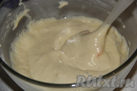 Тесто для бисквита получится очень воздушным.
