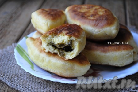 Подавать их нужно тёплыми с чашечкой ароматного чая.
