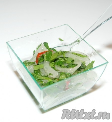 Салат из петрушки