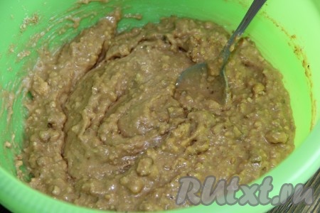 Масляный крем получится не очень густым и липким.
