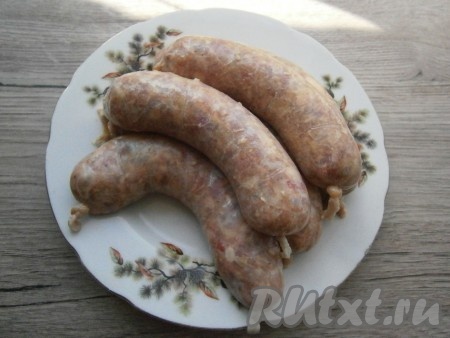 Домашние колбаски для гриля лучше всего делать длиной 12-15 см.&nbsp;
