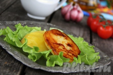 Вот такой вкусный картофель вы можете приготовить на сковороде.
