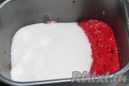 Затем добавить сахар. 