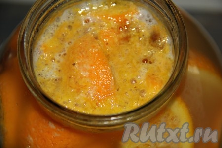 Вот так квас выглядит по истечении суток.
