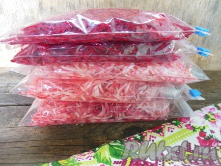 Такая заготовка может прекрасно храниться в морозилке до самой весны.
