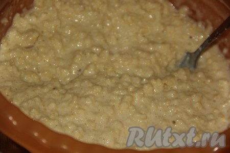 Тщательно перемешать массу.
