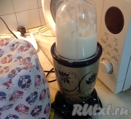 Измельчаем картофель в блендере.