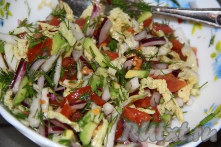 Тщательно перемешать начинку.
