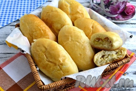 Пирожки с курицей и картошкой в духовке