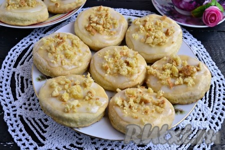 Вкусные, рассыпчатые, мягкие домашние сметанные коржики можно подавать к чаю!