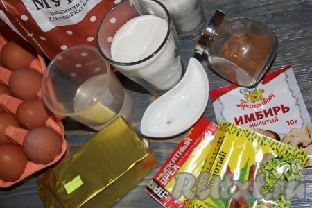 Подготовить продукты для приготовления своими руками рождественских пряников.
