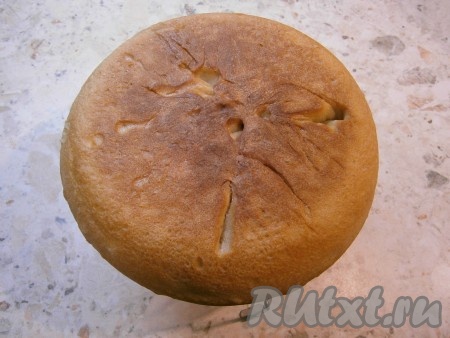 Готовый хлебушек полностью остудить на решетке.