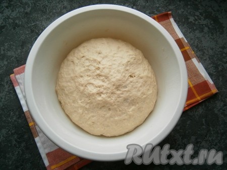 За это время тесто увеличится в 2-3 раза.
