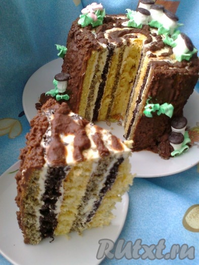 А вот так торт "Пенек" выглядит в разрезе. 