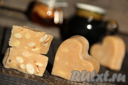 Настоятельно советую всем приготовить щербет с орехами в домашних условиях по этому рецепту, ведь он получается очень вкусным. Такой десерт с приятным сливочным послевкусием, наверняка. понравится всей семье!