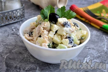 Салат из курицы, яблок и огурцов