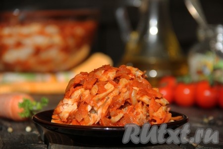 Вот такая аппетитная рыбка в маринаде с морковью и луком получилась. Минтай, приготовленный по этому рецепту, получается очень вкусным, обязательно попробуйте!