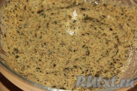 Тщательно перемешать маринад.
