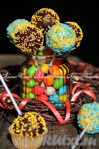 Кейк-попсы из бисквита