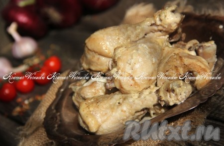 Куриные ножки со сметаной в мультиварке