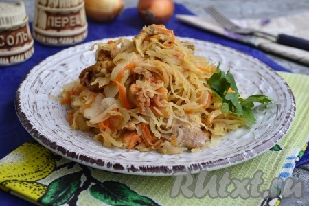 Курица с капустой в рукаве в духовке