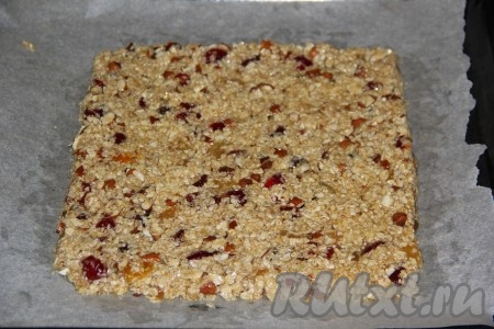 Толщина слоя должна быть, примерно, 1,5 см.
