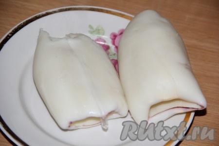 Достать тушки из воды и остудить.