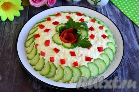 Салат с корейской морковью, курицей и яйцами